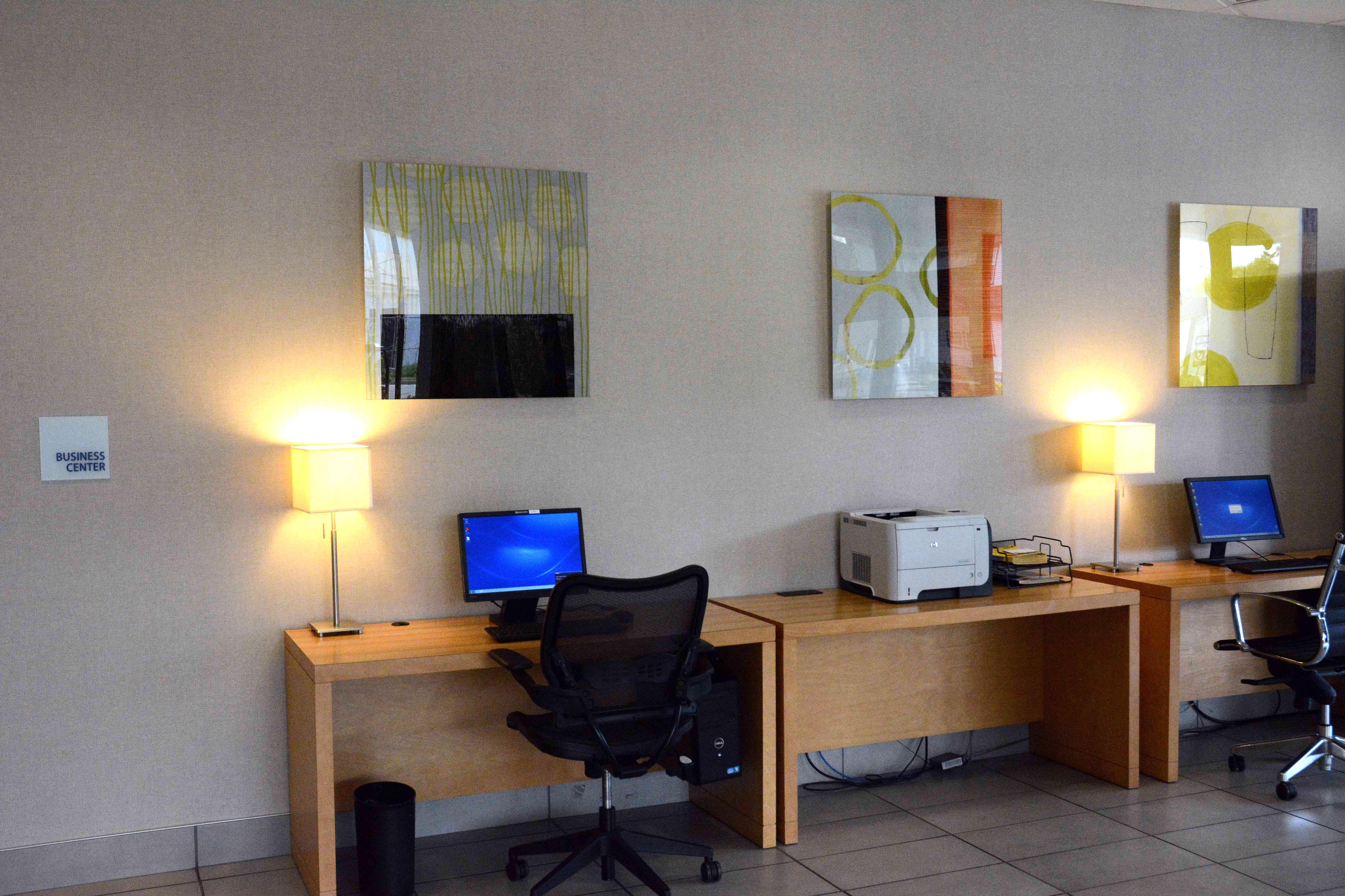 Holiday Inn Express Stamford, An Ihg Hotel Dış mekan fotoğraf