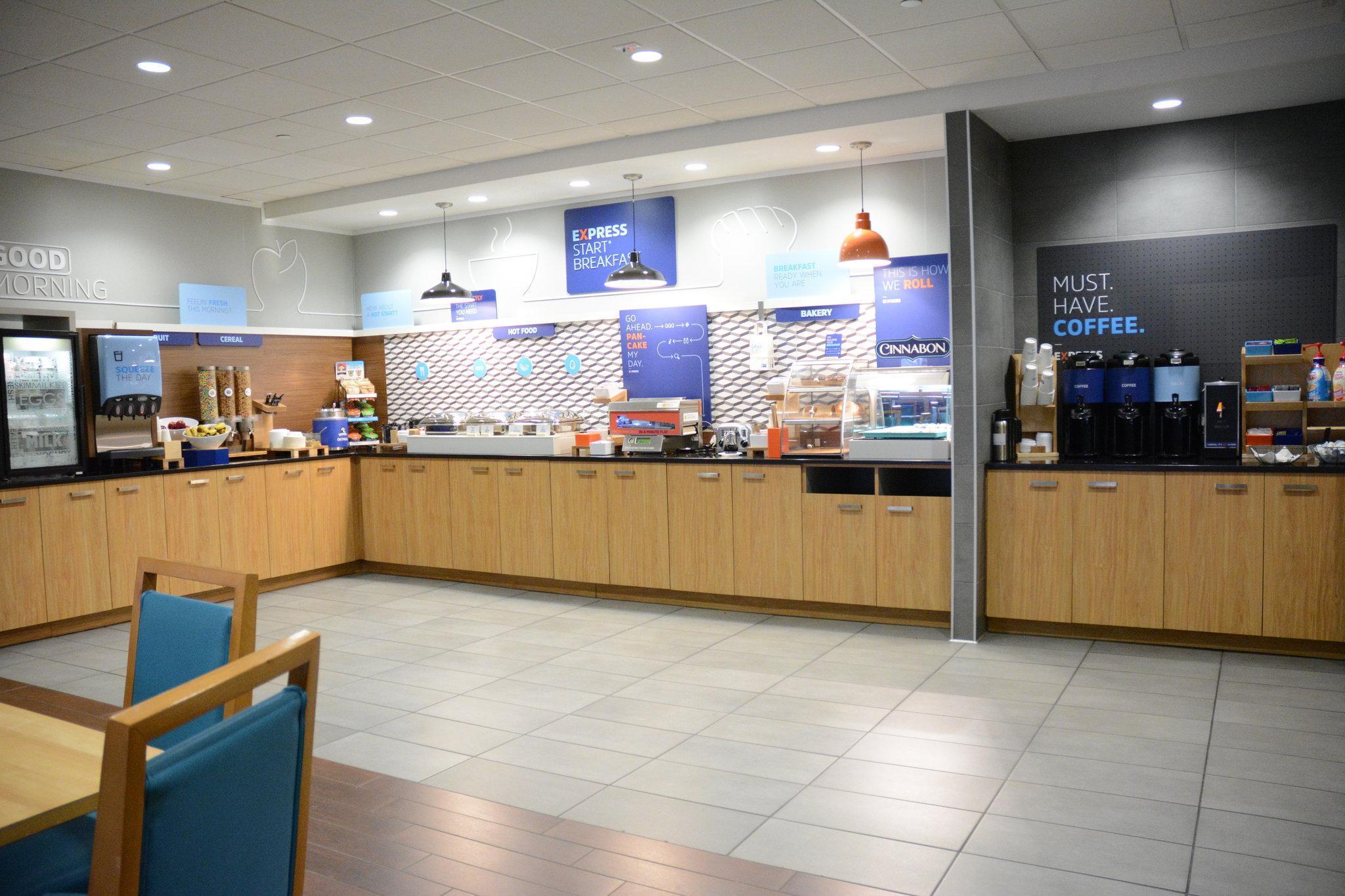 Holiday Inn Express Stamford, An Ihg Hotel Dış mekan fotoğraf
