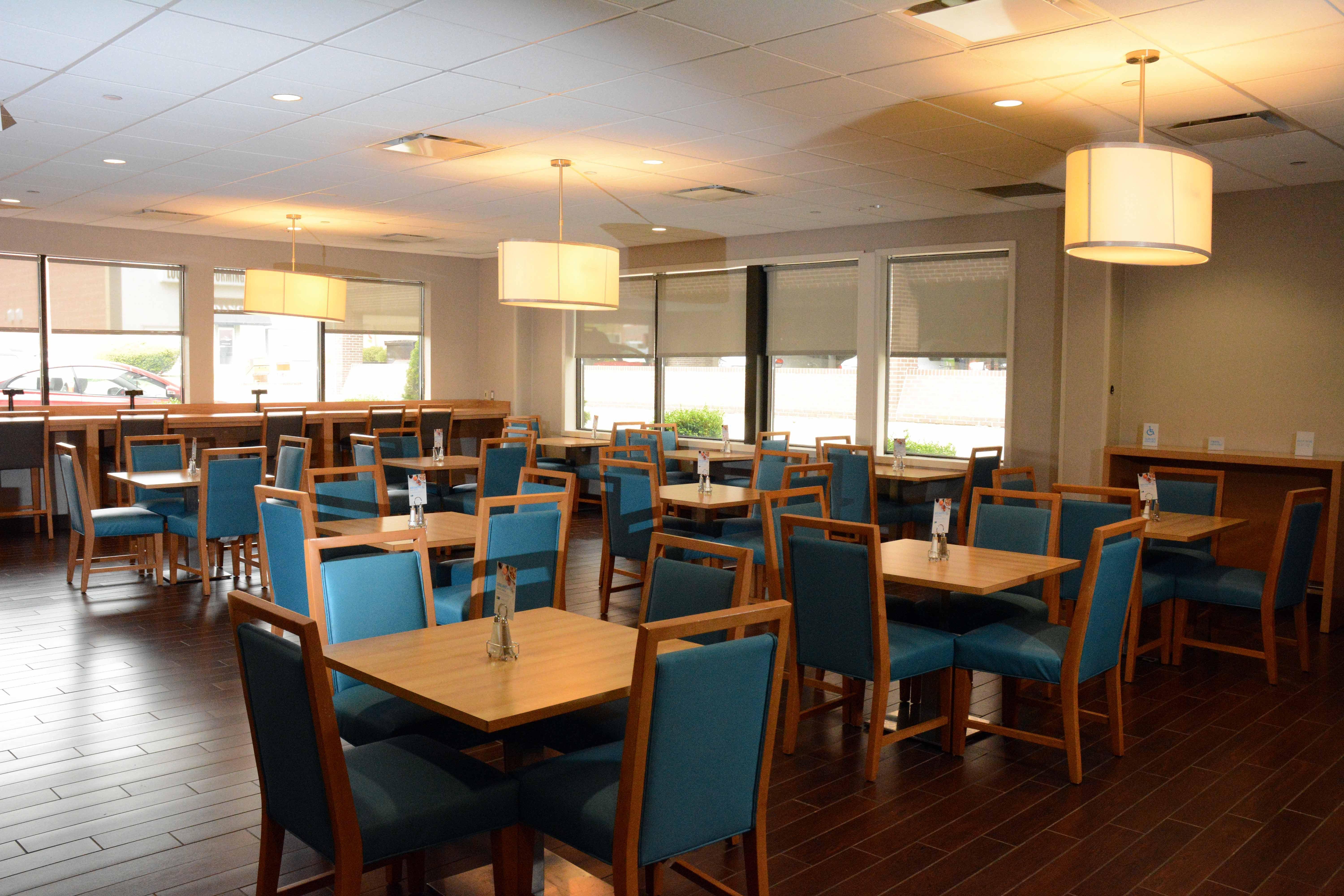 Holiday Inn Express Stamford, An Ihg Hotel Dış mekan fotoğraf